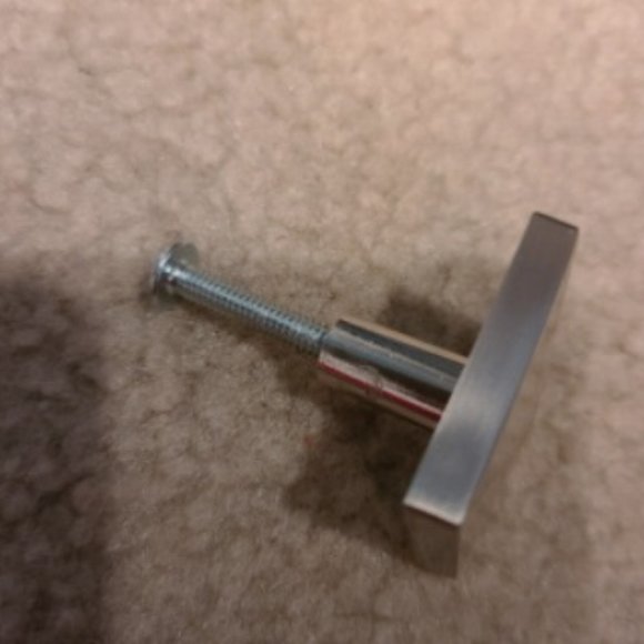 Drawer pulls - Picture 2 of 2